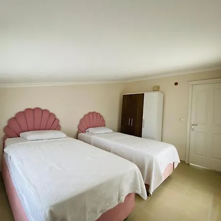 Kusadasi'nda Ozel Havuzlu Efes Villa