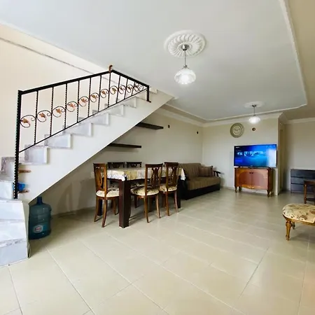 Kusadasi'nda Ozel Havuzlu Efes Vila