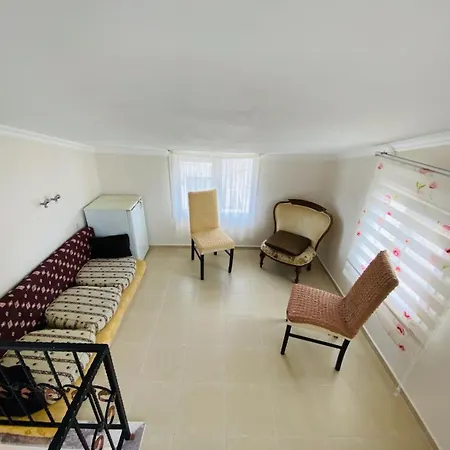 Kusadasi'nda Ozel Havuzlu Efes Villa Kusadası