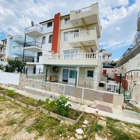 Kusadasi'nda Ozel Havuzlu Efes