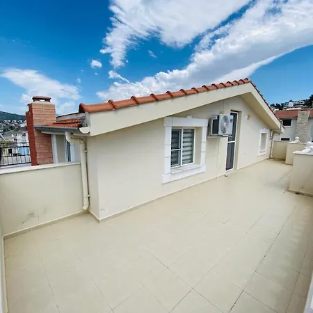 Kusadasi'nda Ozel Havuzlu Efes *