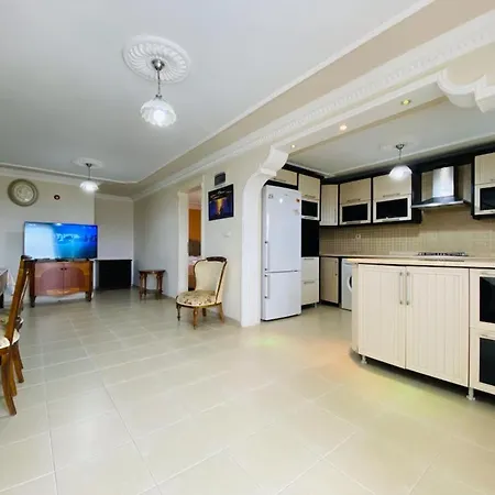Kusadasi'nda Ozel Havuzlu Efes Villa Kusadası
